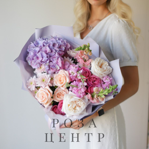Букет с гортензией в лавандовых тонах
