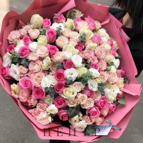 Букет из кустовой и одноголовой розы XXL Букет из кустовой и одноголовой розы XXL