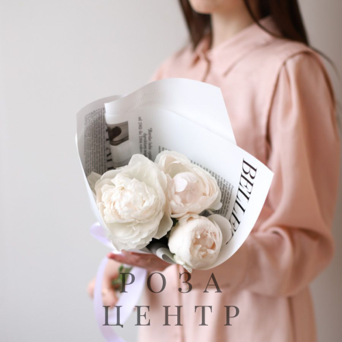 Белые пионы в дизайн упаковке Белые пионы в дизайн упаковке